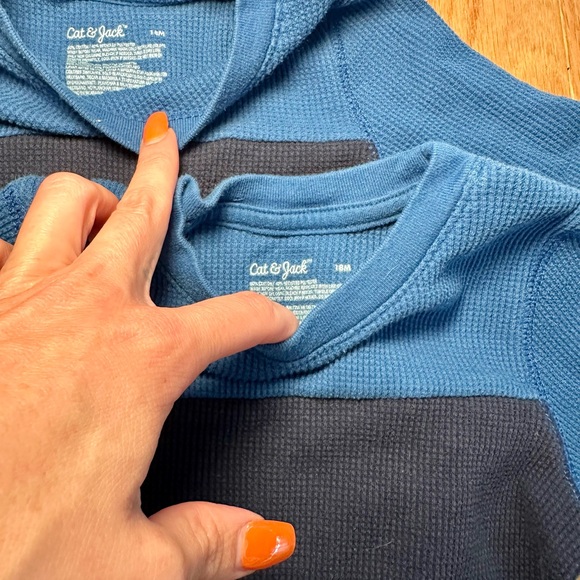 3/$15 TWIN ALERT - Two Cat & Jack Two Toned Blue Thermal - Picture 2 of 2